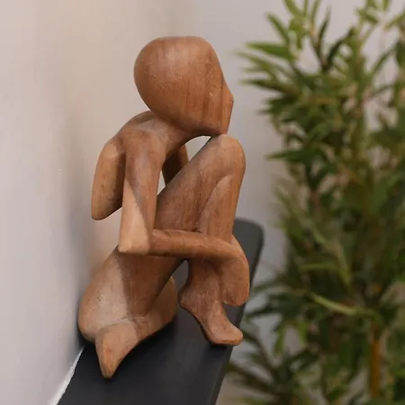 Self Catering - West End