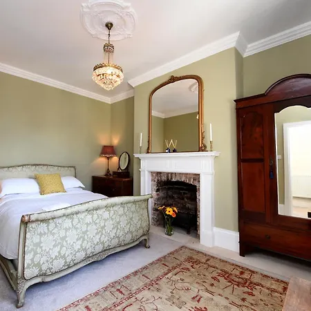 Self Catering - West End Апартаменты Харрогейт