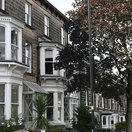 Self Catering - West End *