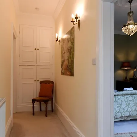 Self Catering - West End Harrogate